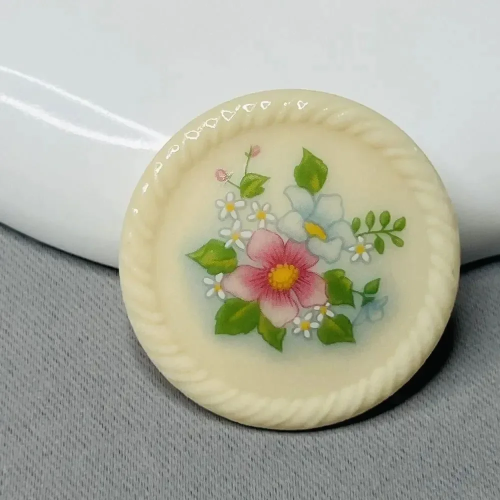 Avon Vintage Porcelain Floral Button Brooch Pin Cream White Pink Green Flower